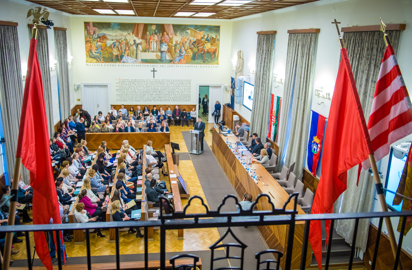 Gyermekvédelmi konferencia Székesfehérváron a Városházán
