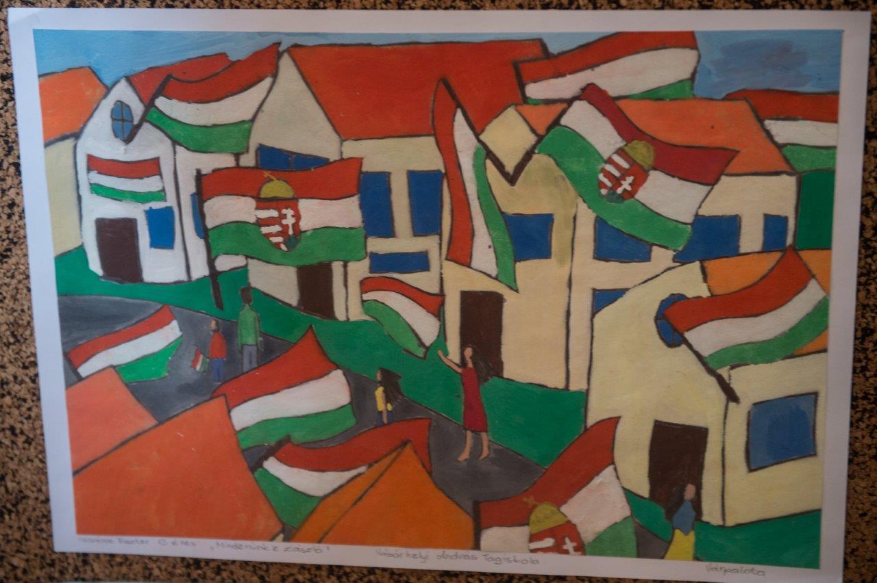 „Mindenünk e zászló” - kihirdették a Kárpát-medencei gyermekrajzpályázat eredményeit