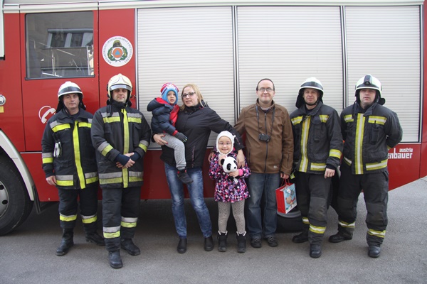 Születésnapi meglepetésként érkeztek a tűzoltók Zalánhoz