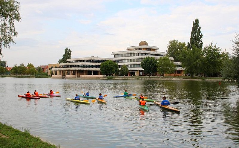 Kajak-kenu a Csónakázó-tavon - új lehetőség iskolásoknak
