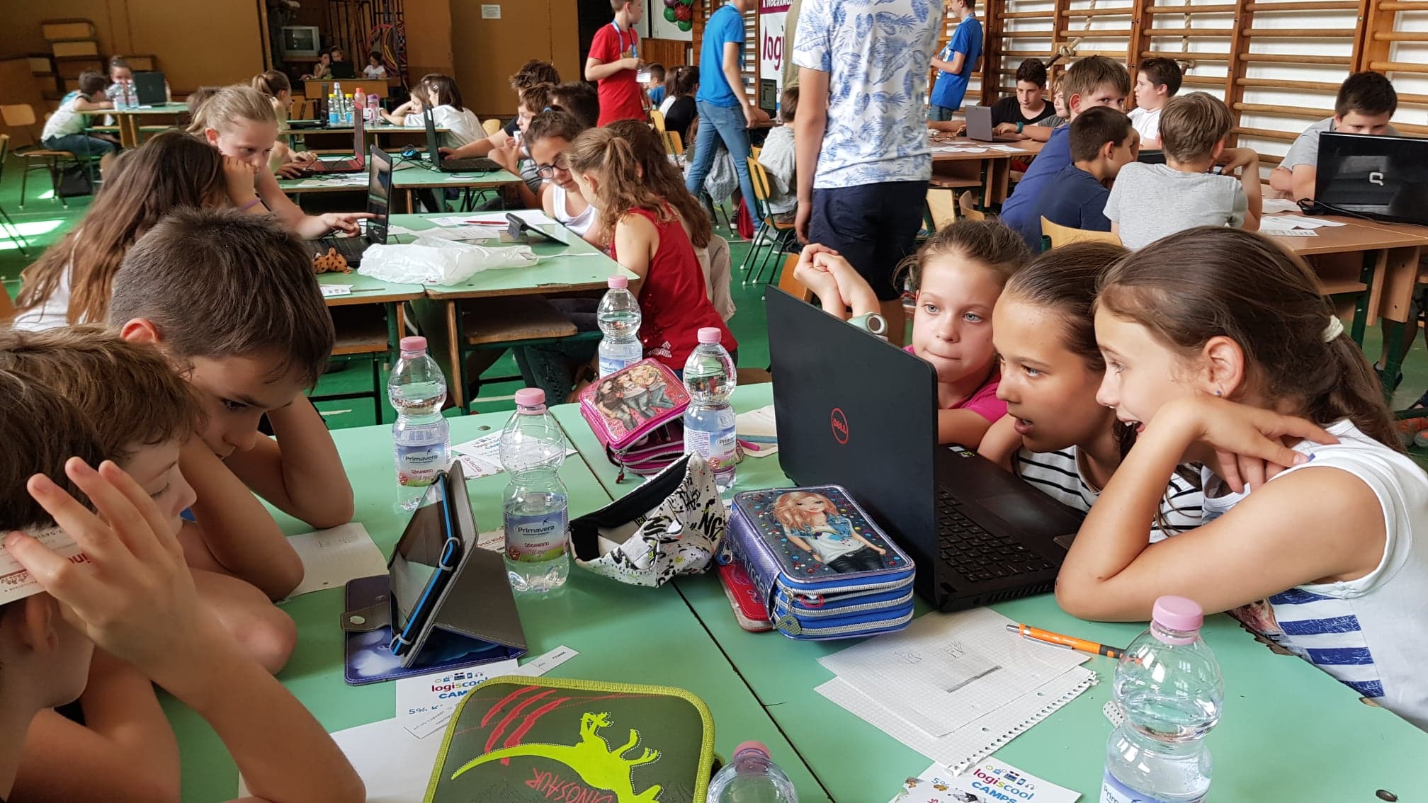 Nagy Digitális Kaland Székesfehérváron kétszáz kisiskolással