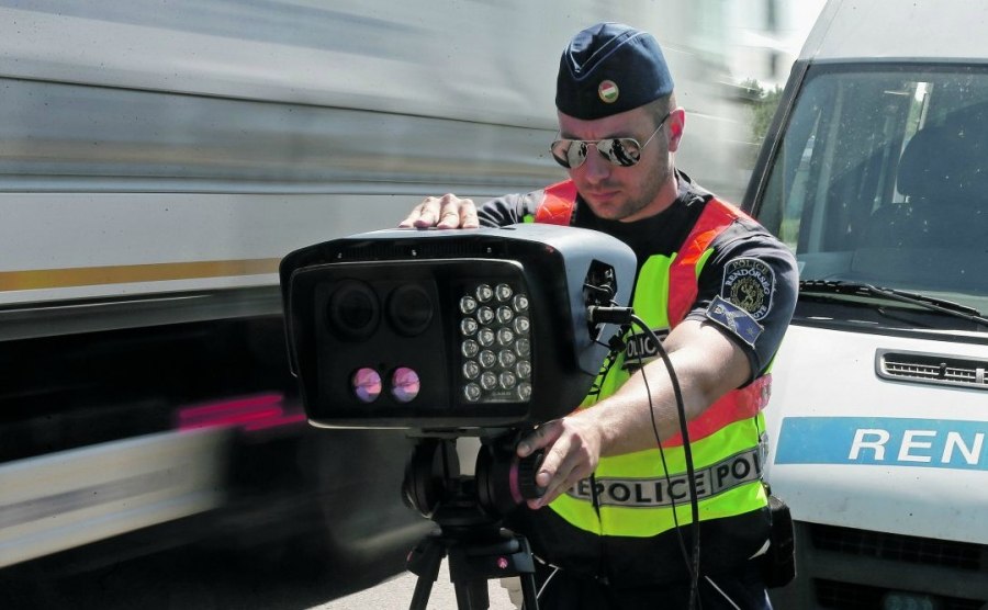 Egész napos sebességellenőrzést tart a rendőrség
