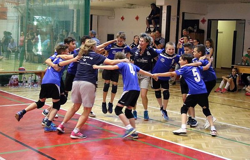 Röplabda - magyar bajnokok a székesfehérvári minik