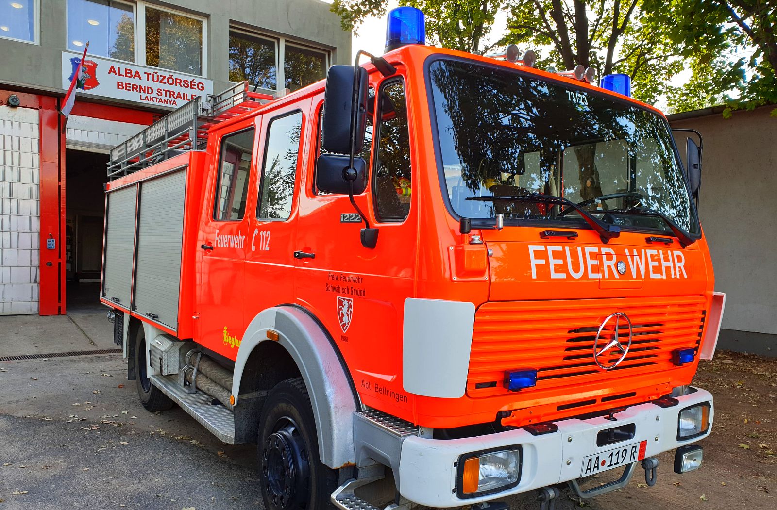 Újabb német tűzoltó autóval gyarapodott a Fehérvári Tűzoltó Egyesület