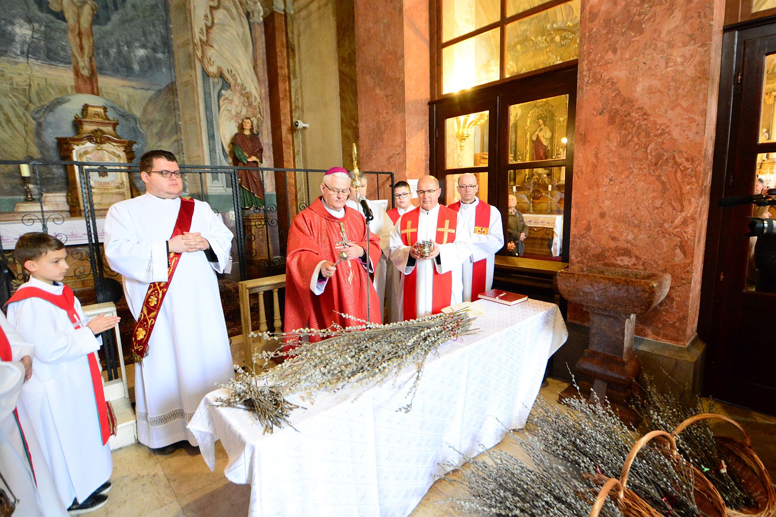 Barkaszentelés és püspöki szentmise lesz virágvasárnap a Szent Imre templomban