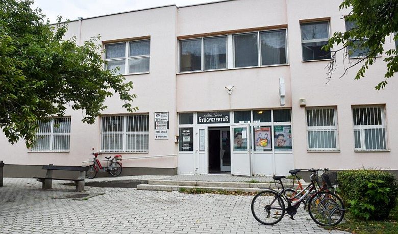 Augusztus 17-ig a Mészöly Géza utcai gyógyszertár látja el az ügyeletet Fehérváron