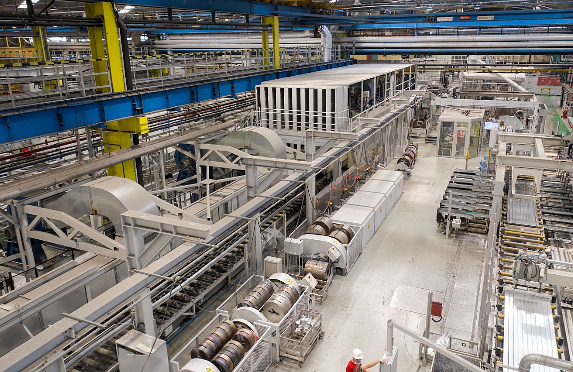 Székesfehérvár Városportál Újabb autóipari présgépbe fektet be a