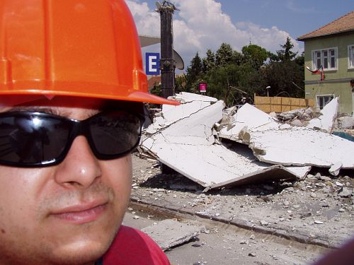 Buszpalyaudvar bontas 2006 07 14