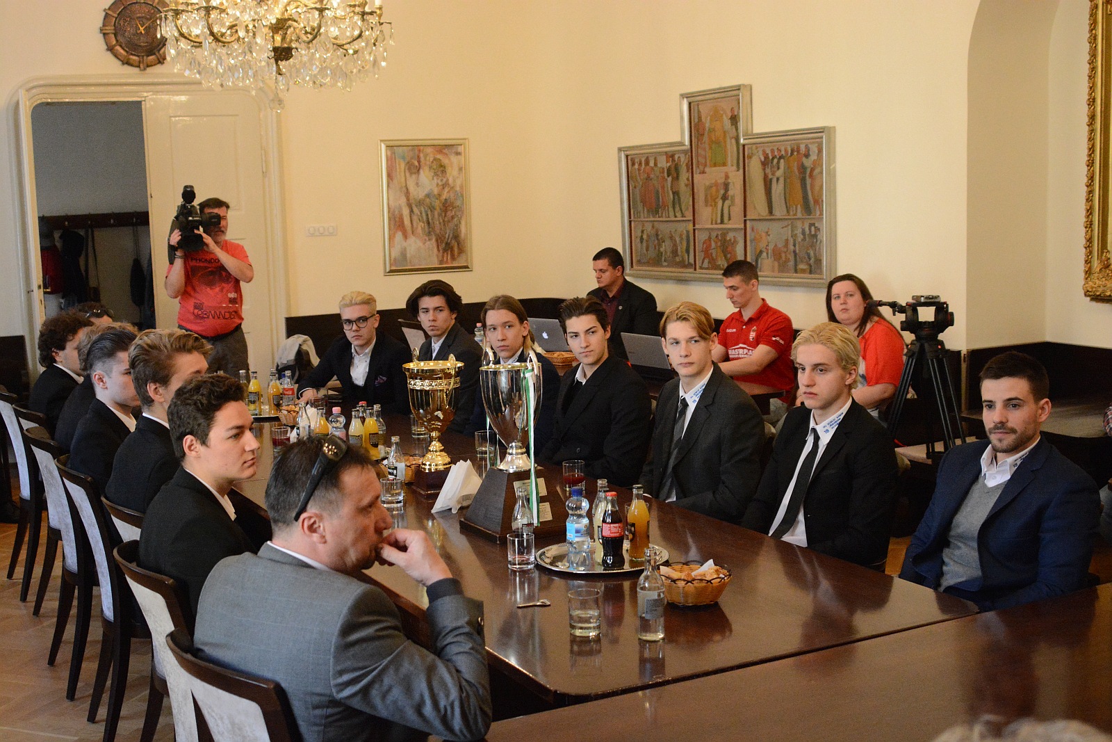 Duplázó hokibajnokok a Városházán