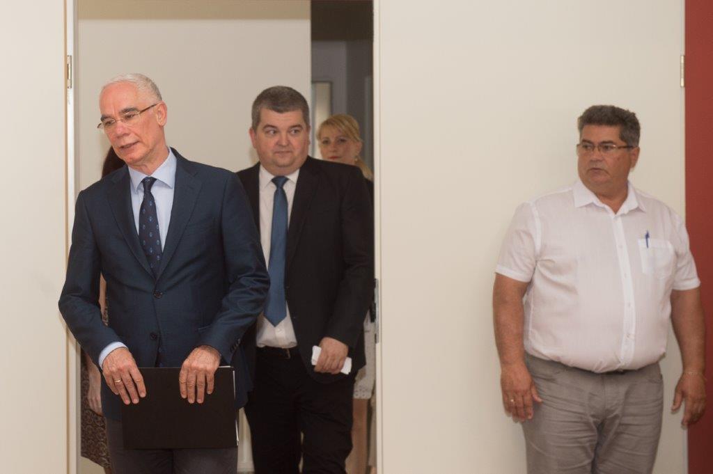 Miniszteri látogatás a gyermekvédelmi központban