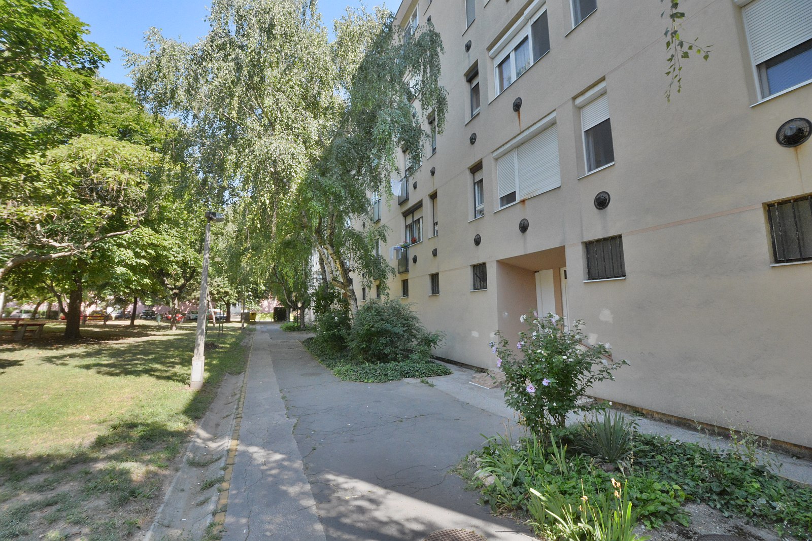 Felújítás előtt a Horvát István lakótelep utcái és járdái