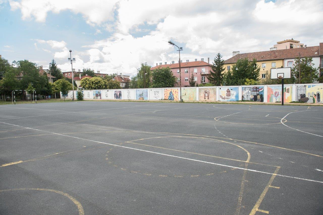 Elkezdődik a tornacsarnok építése a Széna téren