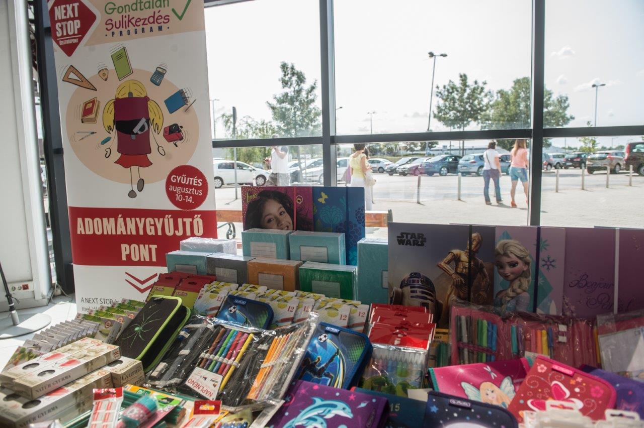 Adománygyűjtés a gondtalan sulikezdésért