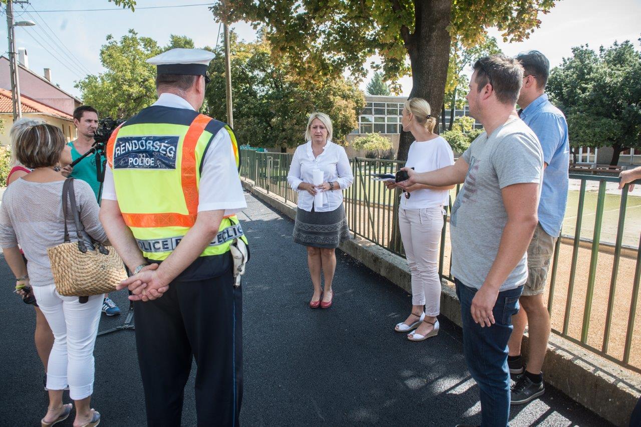Burkolatfelújítás az Előd utcában