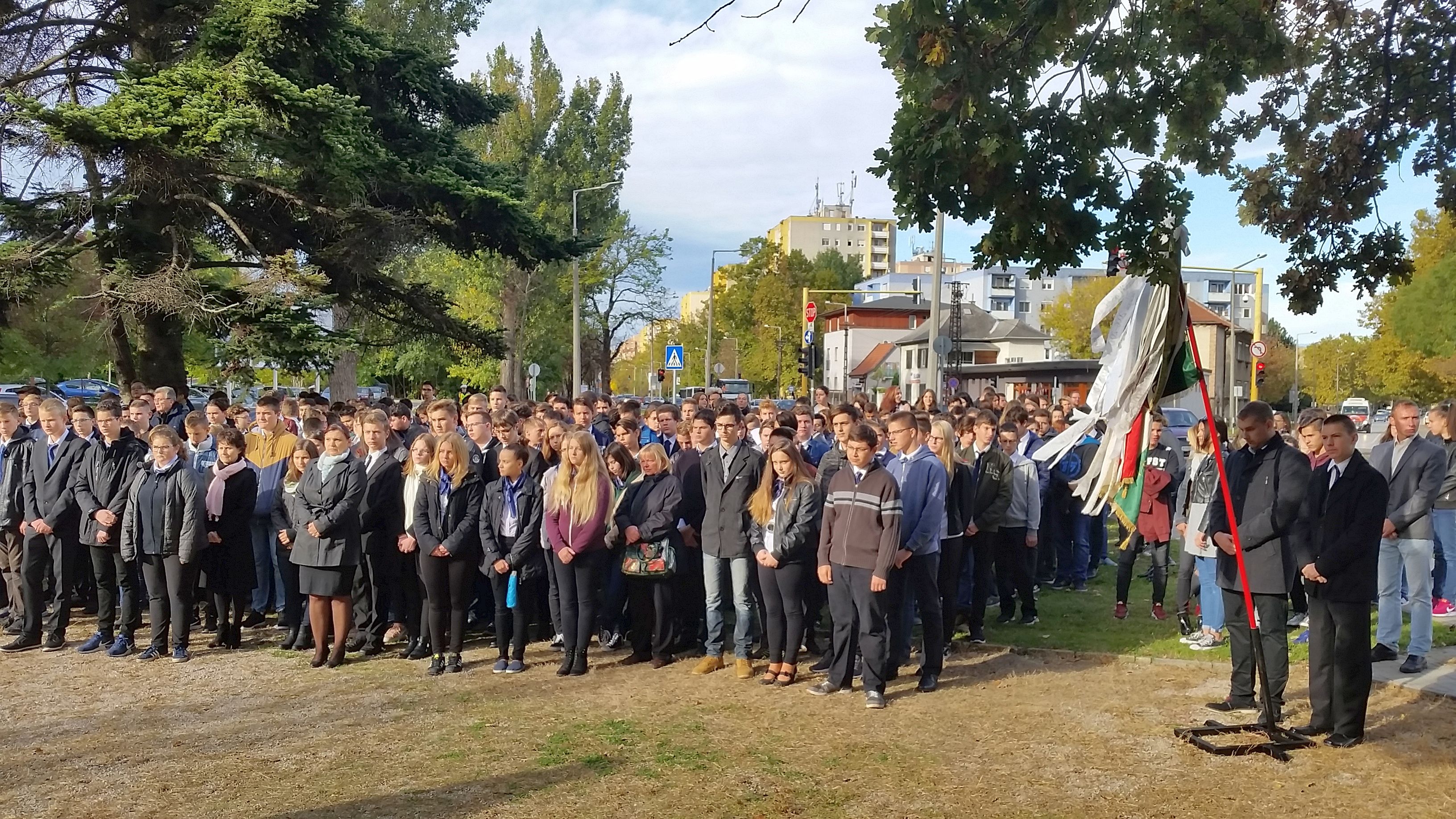 A Halesz ligetben emlékeztek az aradi vértanúkra
