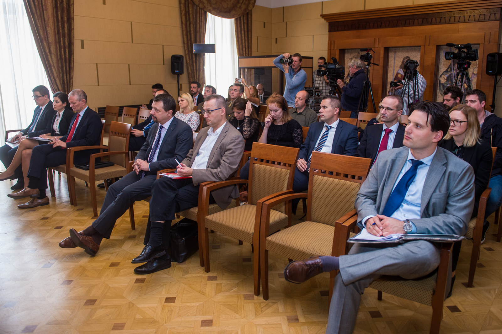 Eredményes a V4-ek védelmi együttműködése