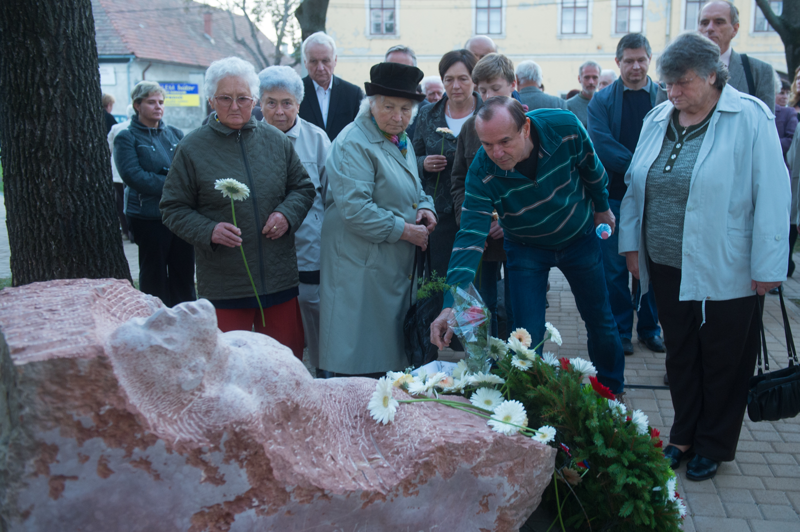 Felavatták a felsővárosi II. világháborús emlékművet