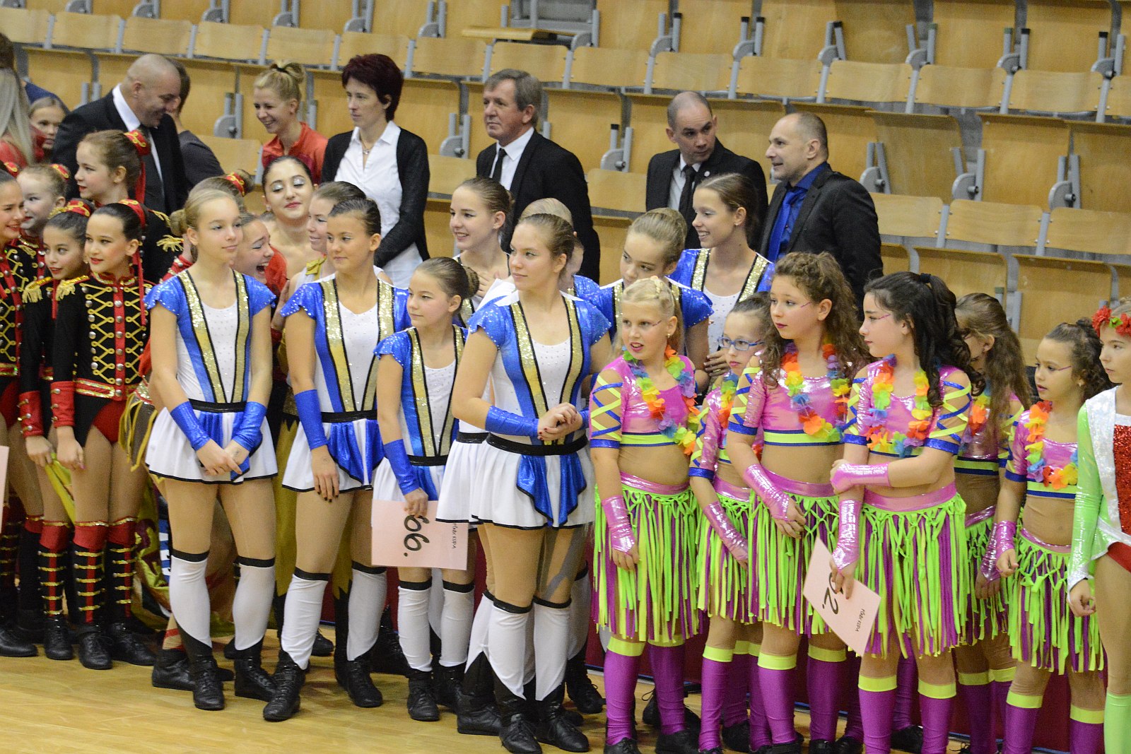 A VII. Főnix Kupa akrobatikus rock and roll táncverseny megnyitója