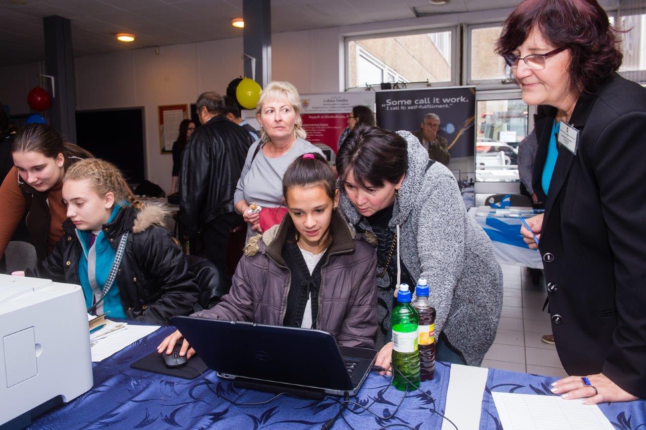 Pályaválasztási kiállítás Székesfehérváron