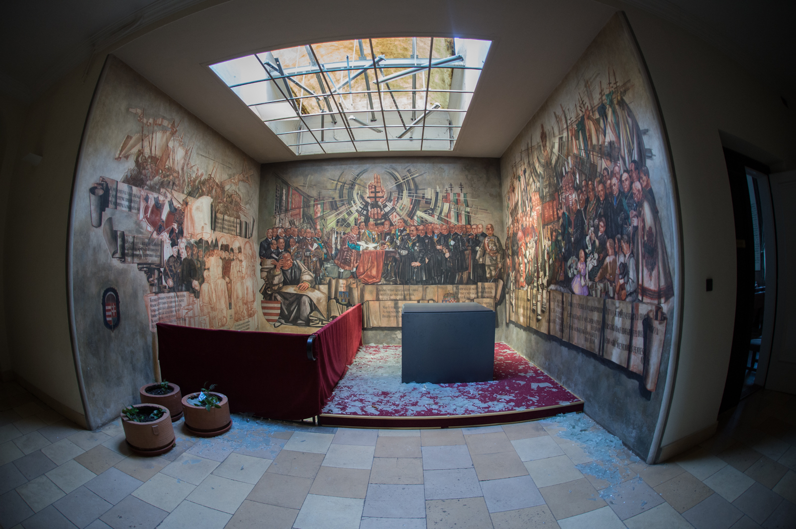 Robbanás történt a Városházán pénteken délelőtt