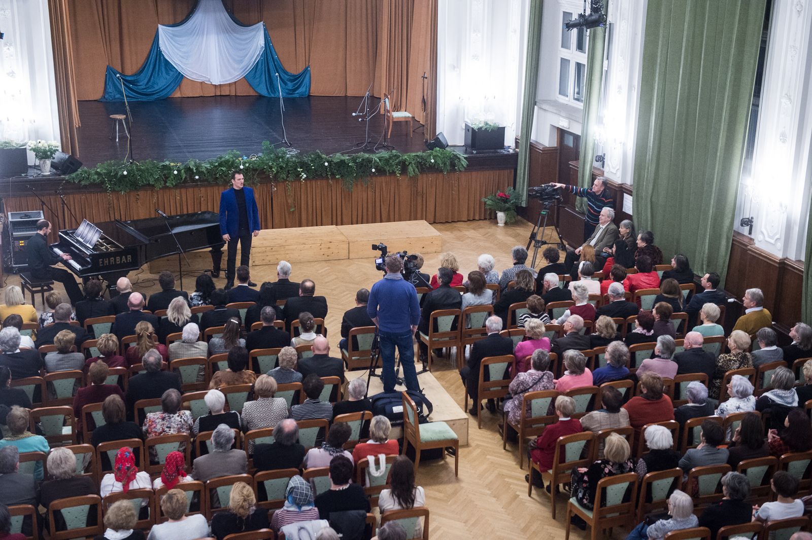Adventi jótékonysági est a Szent István Művelődési Házban