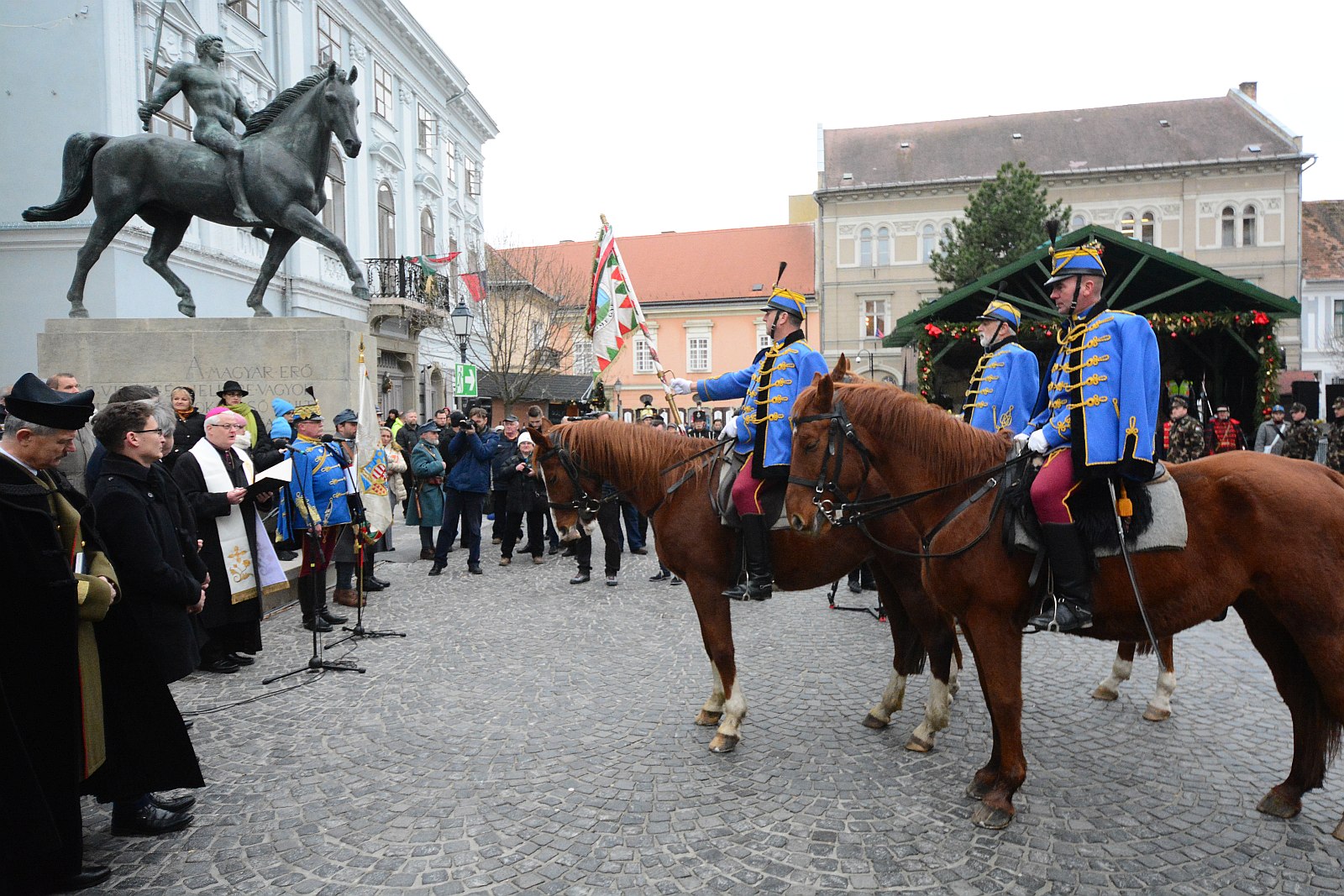 A limanovai csata 102. évfordulójára emlékeztek a Fehérvári Huszárok