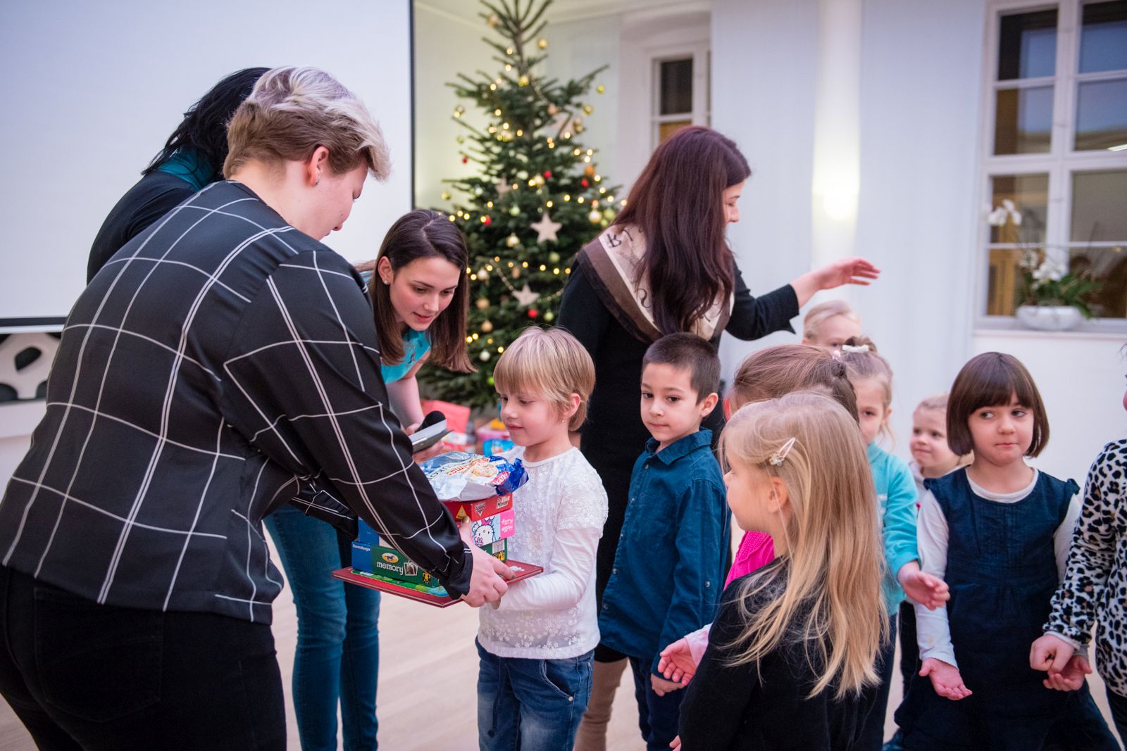 Adventi Jótékonysági Estet tartott a Székesfehérvári Diáktanács