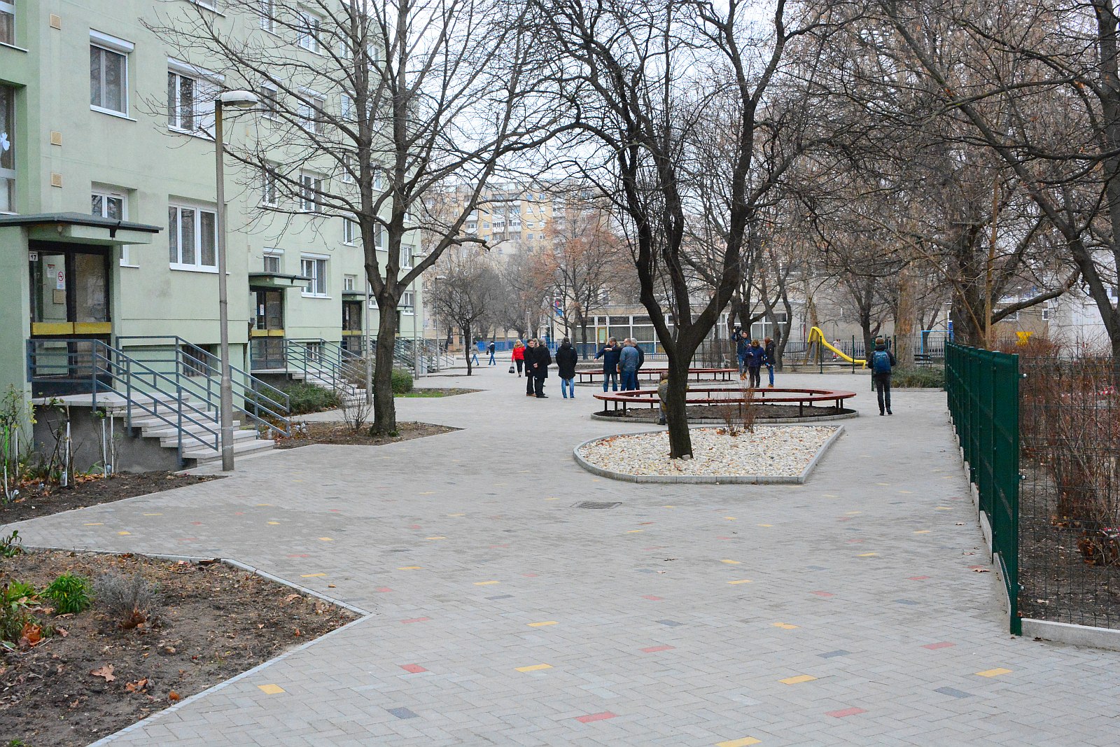 Látta már milyen lett a felújított Salétrom utcai sétány?