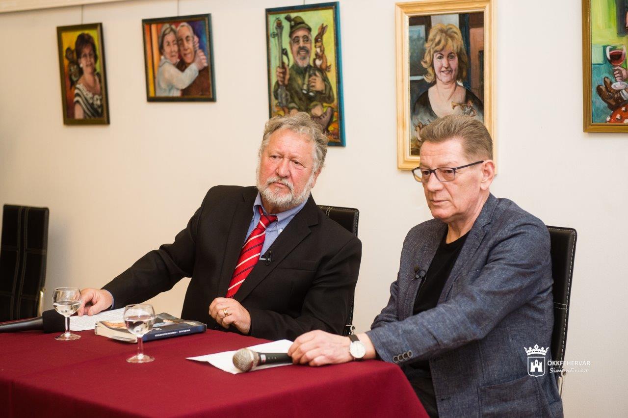 Vakler Lajos Fehérvári beszélgetések című kötetének bemutatója