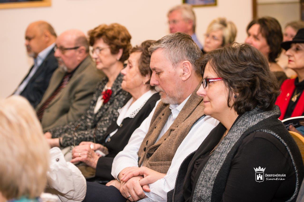 Vakler Lajos Fehérvári beszélgetések című kötetének bemutatója