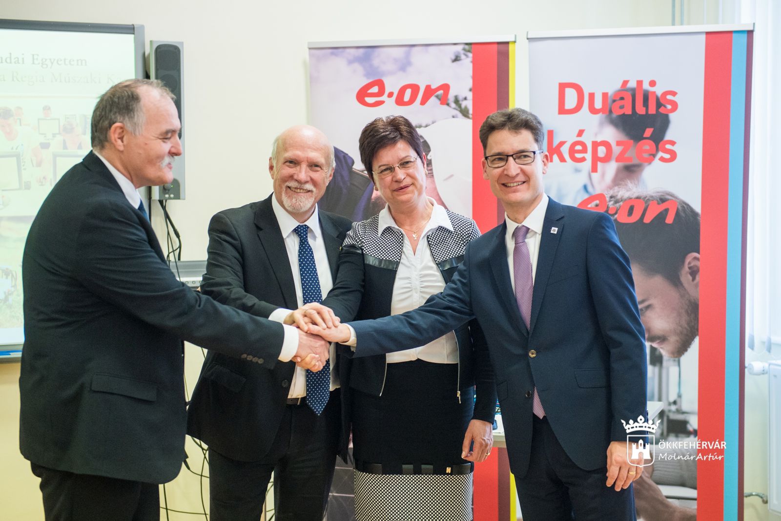 Villamosenergetikai eszközöket kapott az Óbudai Egyetem