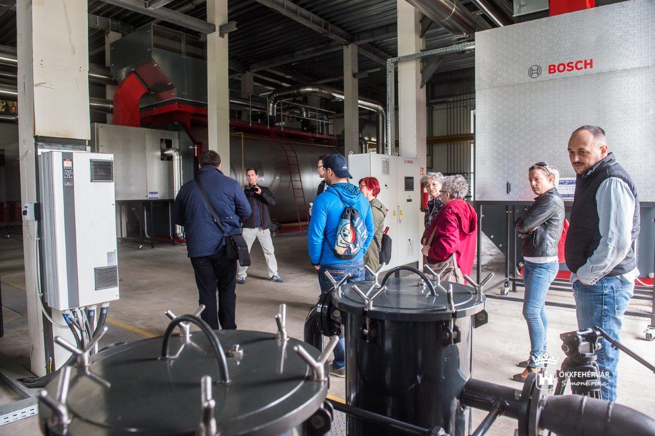 Erőmű bejárással kezdődtek a Távhőszolgáltatás napjához kapcsolódó programok