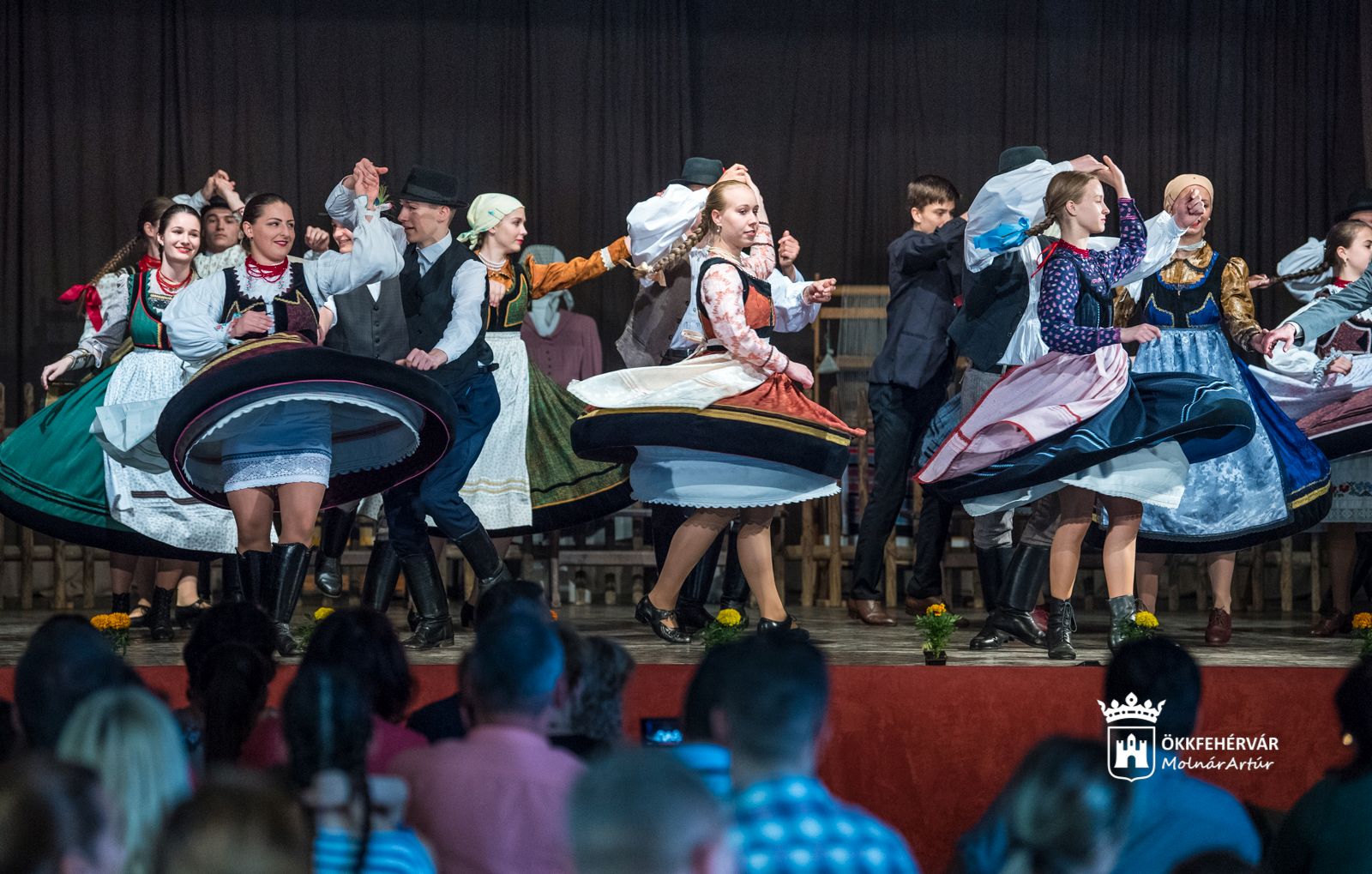 Húzd keresztül néptáncfesztivál a Művészetek Házában