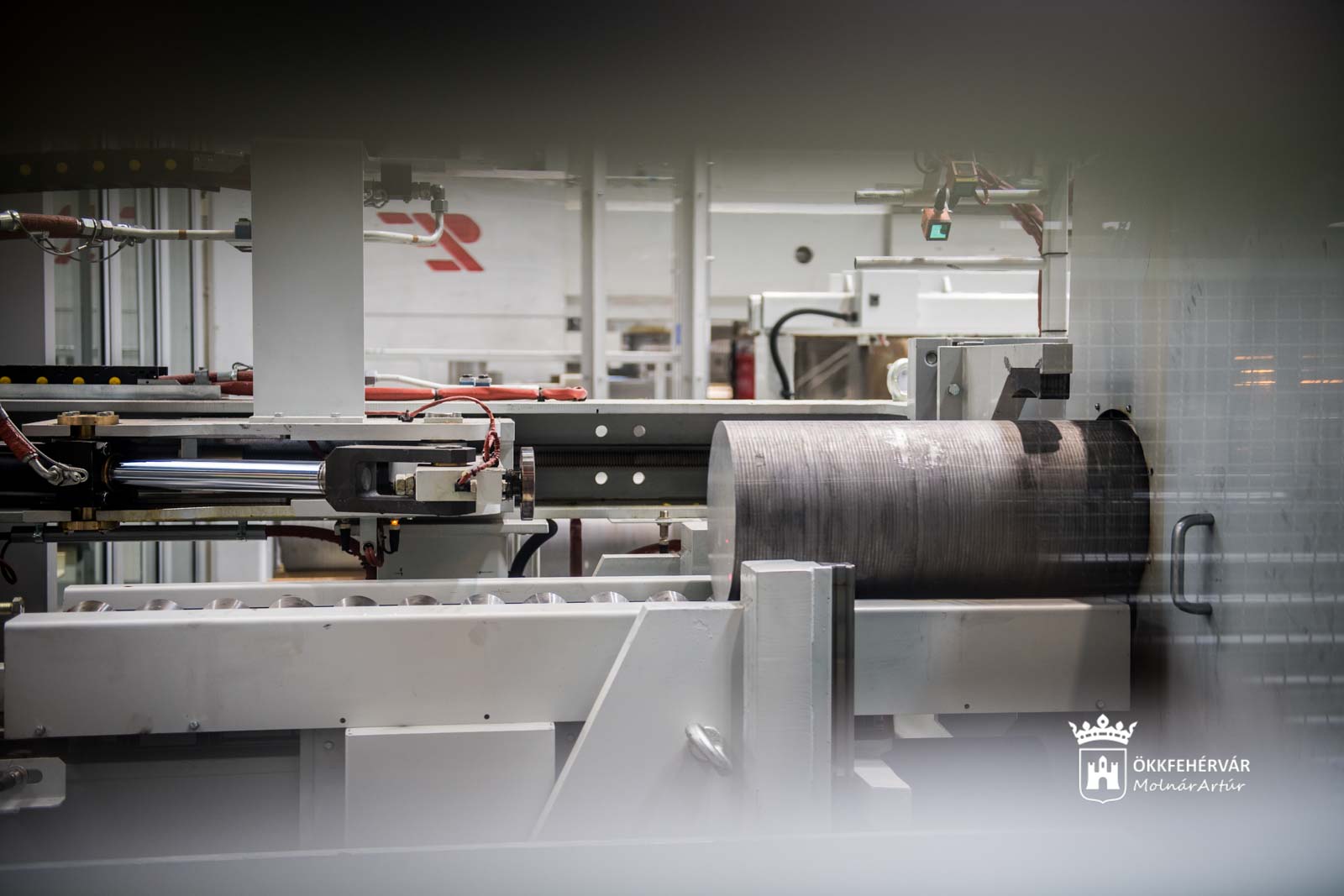 Ilyen az új 16 milliós présgép a fehérvári Hydro-nál