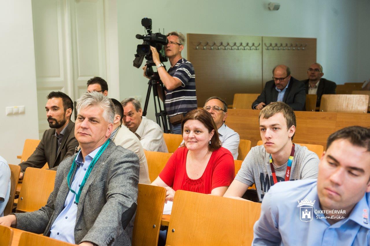 Ipar nap az Óbudai Egyetem Alba Regia Műszaki Karán