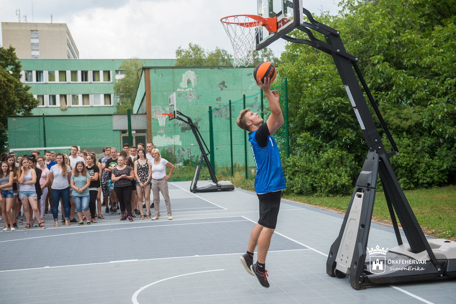 Új kosárpálya épült az MKOSZ támogatásával Fehérváron