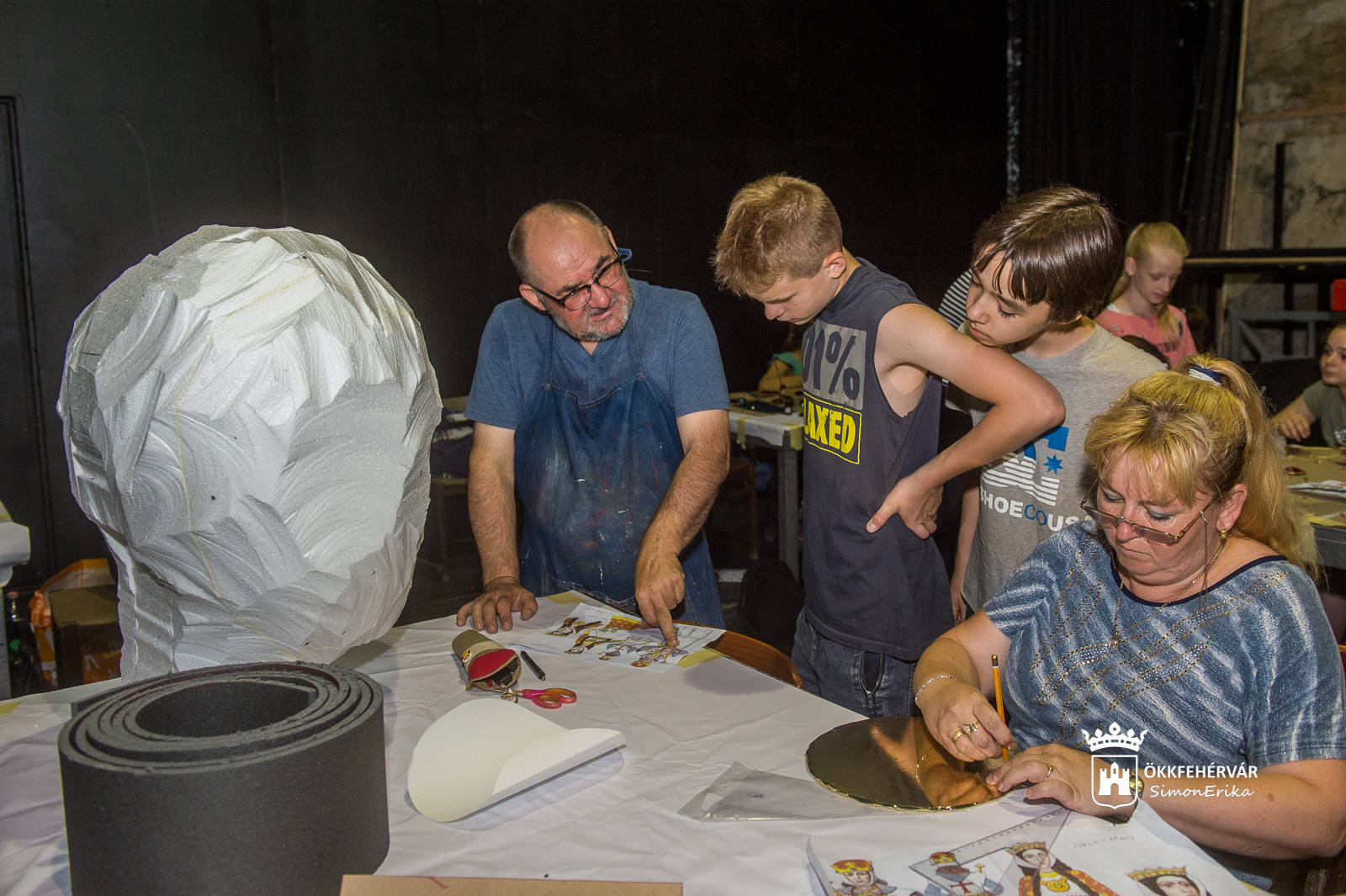 Idén is diákok készítik a történelmi óriásbábokat