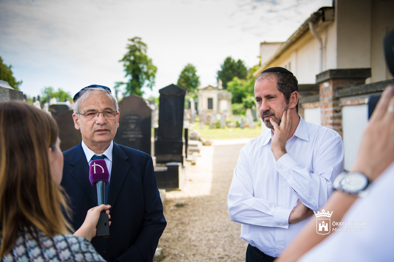 Megemlékezés a fehérvári zsidó temető Mártír Emlékcsarnokában