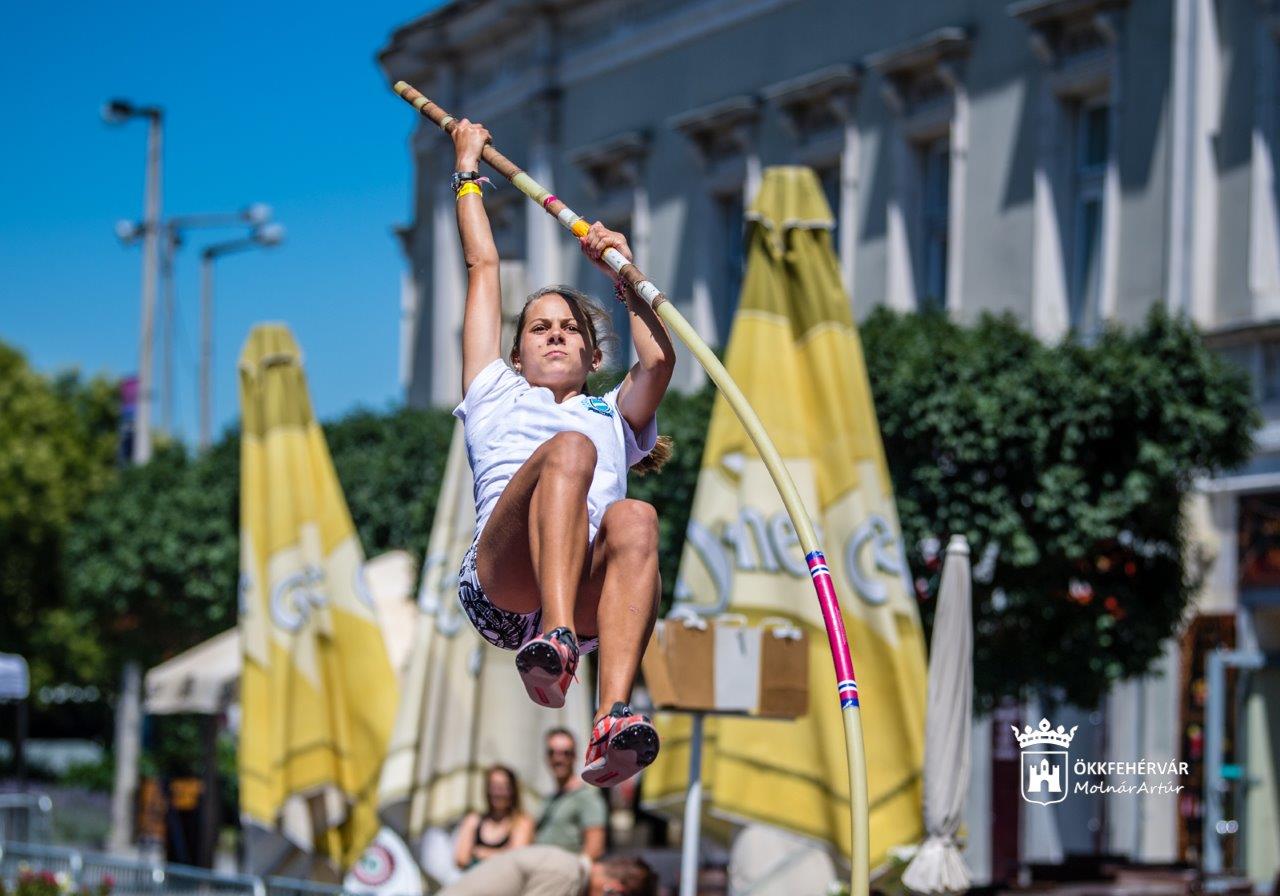 XIV. HOPP Parádé Székesfehérvár Belvárosában