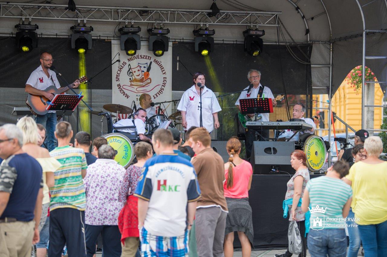 Megnyílt az Országos Speciális Művészeti Fesztivál