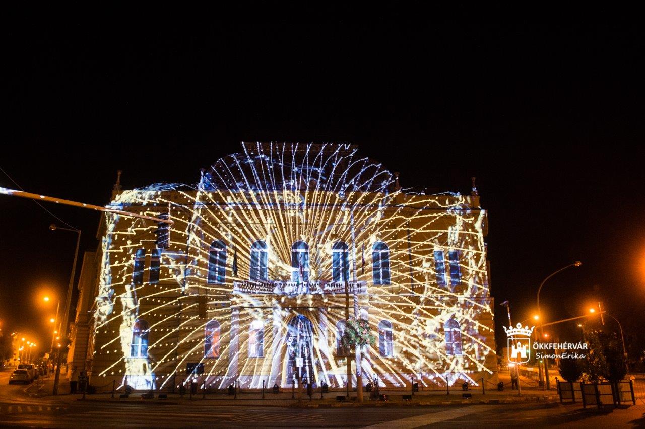 3D épületvetítés a Bíróság épületén