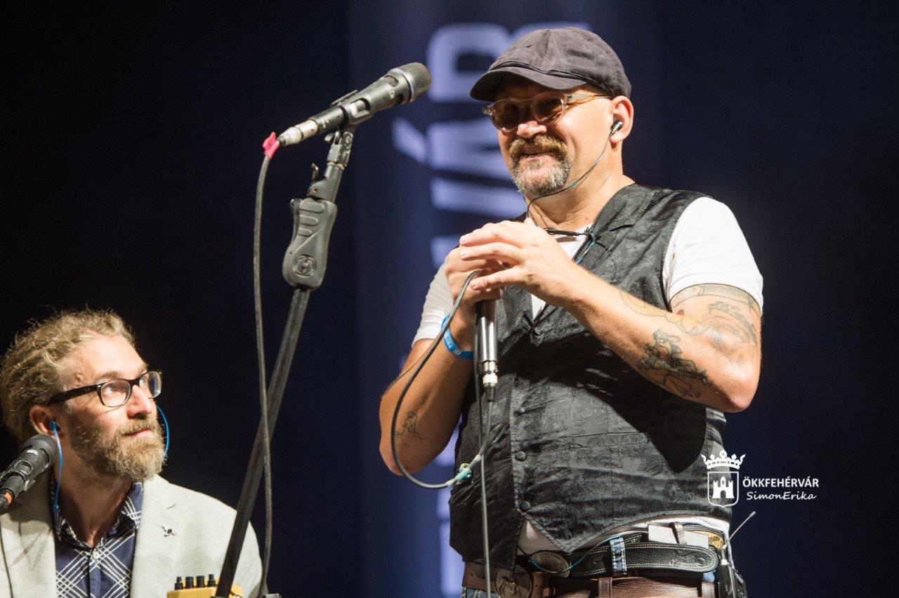 Szalonna és Bandája, Ferenczy György és a Pesti Rackák koncertje Fehérváron