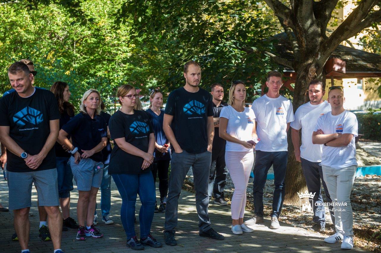 Önkéntes nap a Tolnai Úti Óvoda udvarán