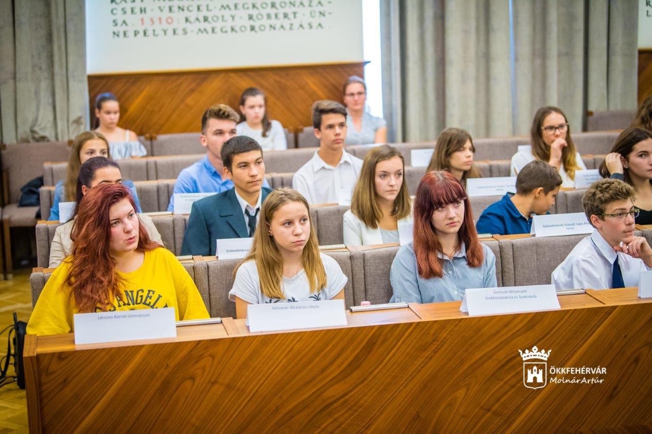 Magyaródi Anett a Székesfehérvári Diáktanács új elnöke