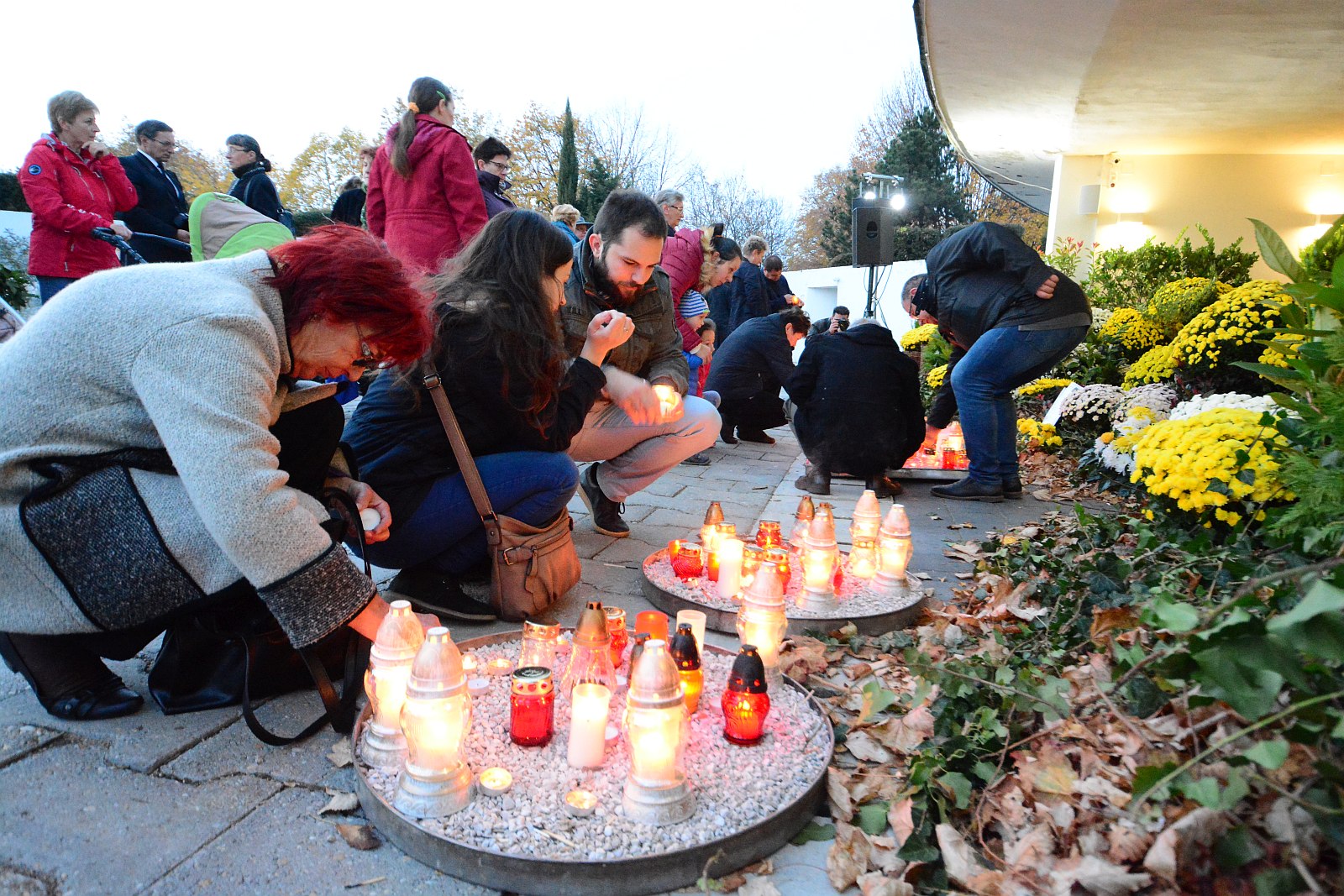 Ökumenikus megemlékezés a Béla úti temetőben Mindenszentek napján