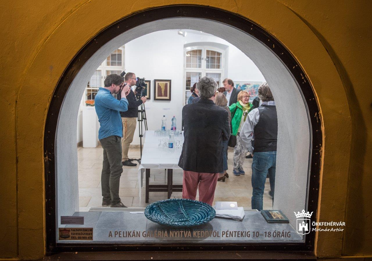 December 21-ig látható a Téli Tárlat a Pelikán Galériában