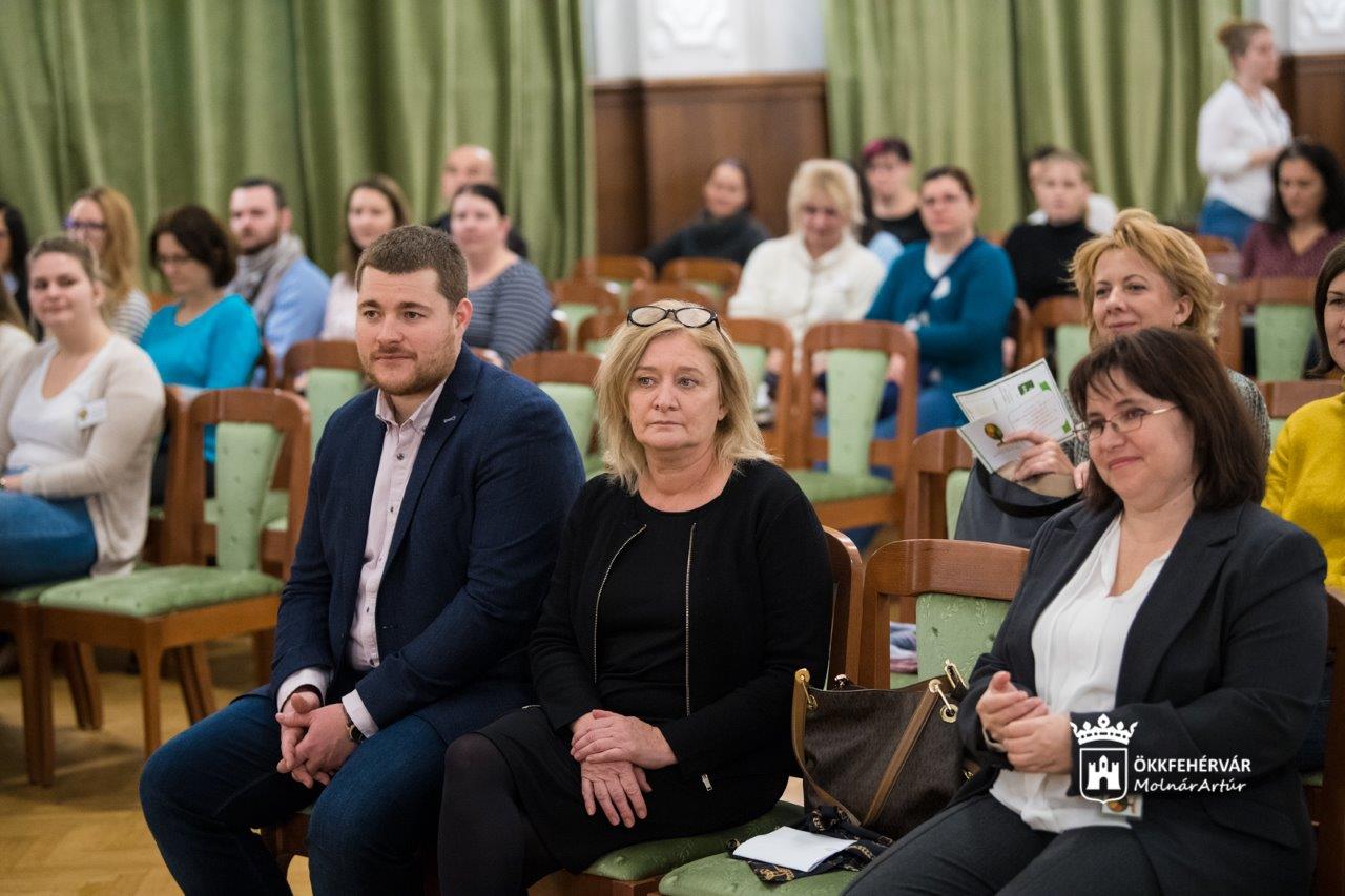 Kincsestár konferencia Fehérváron a Családok éve jegyében