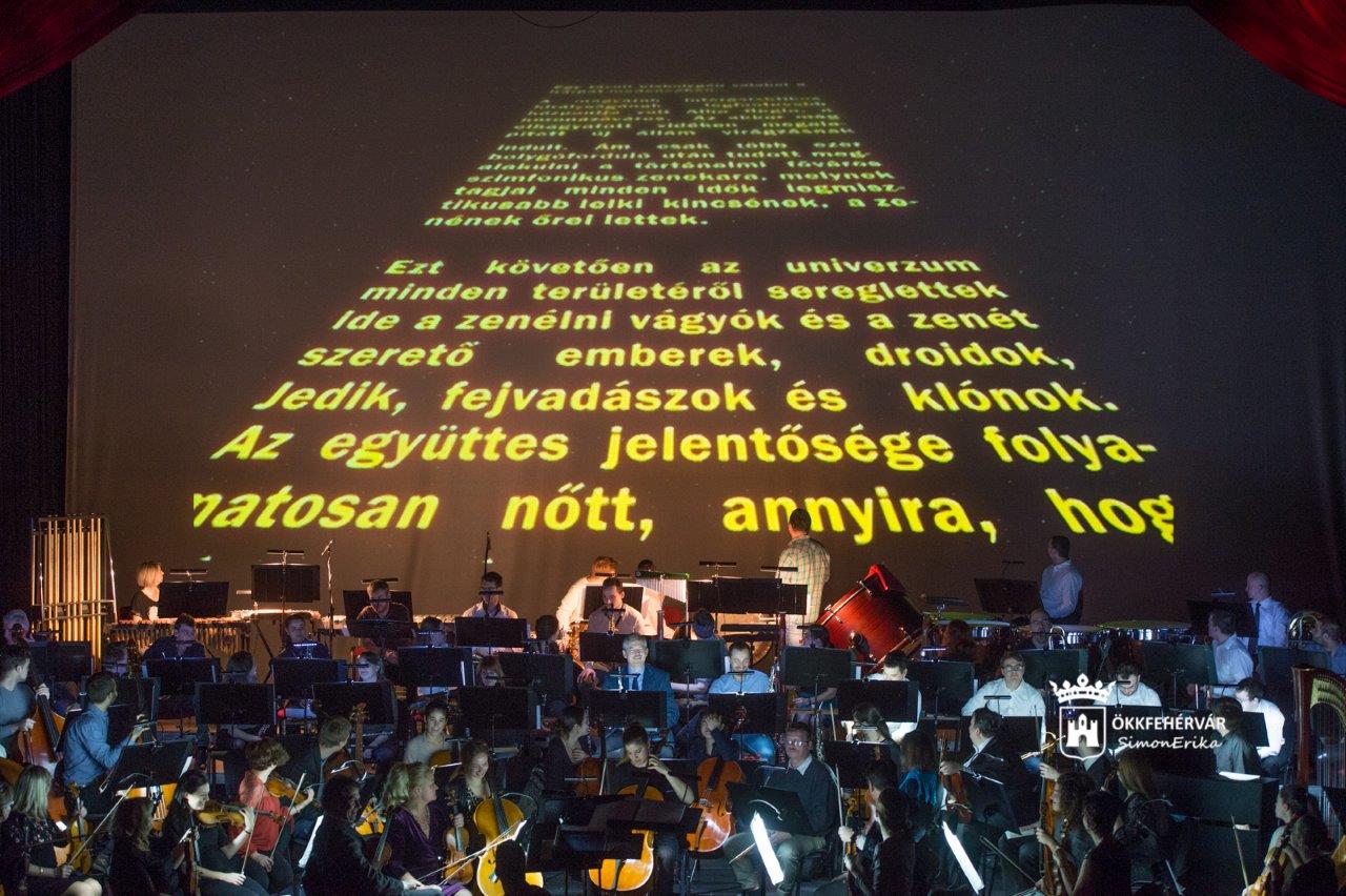 Filmzenékkel köszöntötte az újévet az Alba Regia Szimfonikus Zenekar