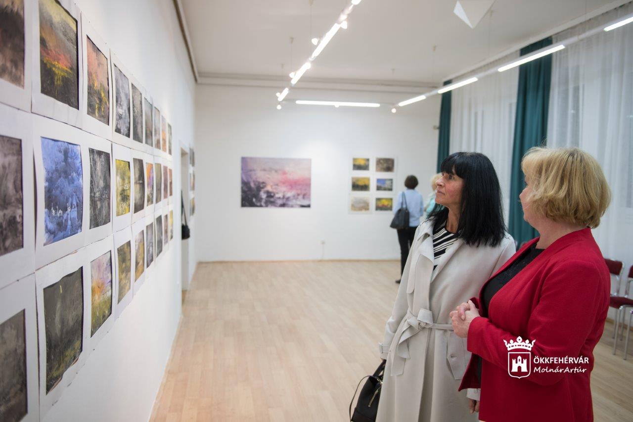 Acsa Szücs-kiállítás és Tolcsvay László-koncert Öreghegyen
