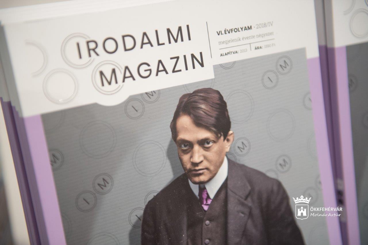 A 100 éve elhunyt Ady Endrére emlékeztek az Új Magyar Képtárban